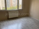 METROBÜSE  10. DAK YÜRÜME MESAFESİ.BEYLİKDÜZÜ ADNAN KAHECİ  MAH.2+1 SATILIK DAYRE. BEYKENT .